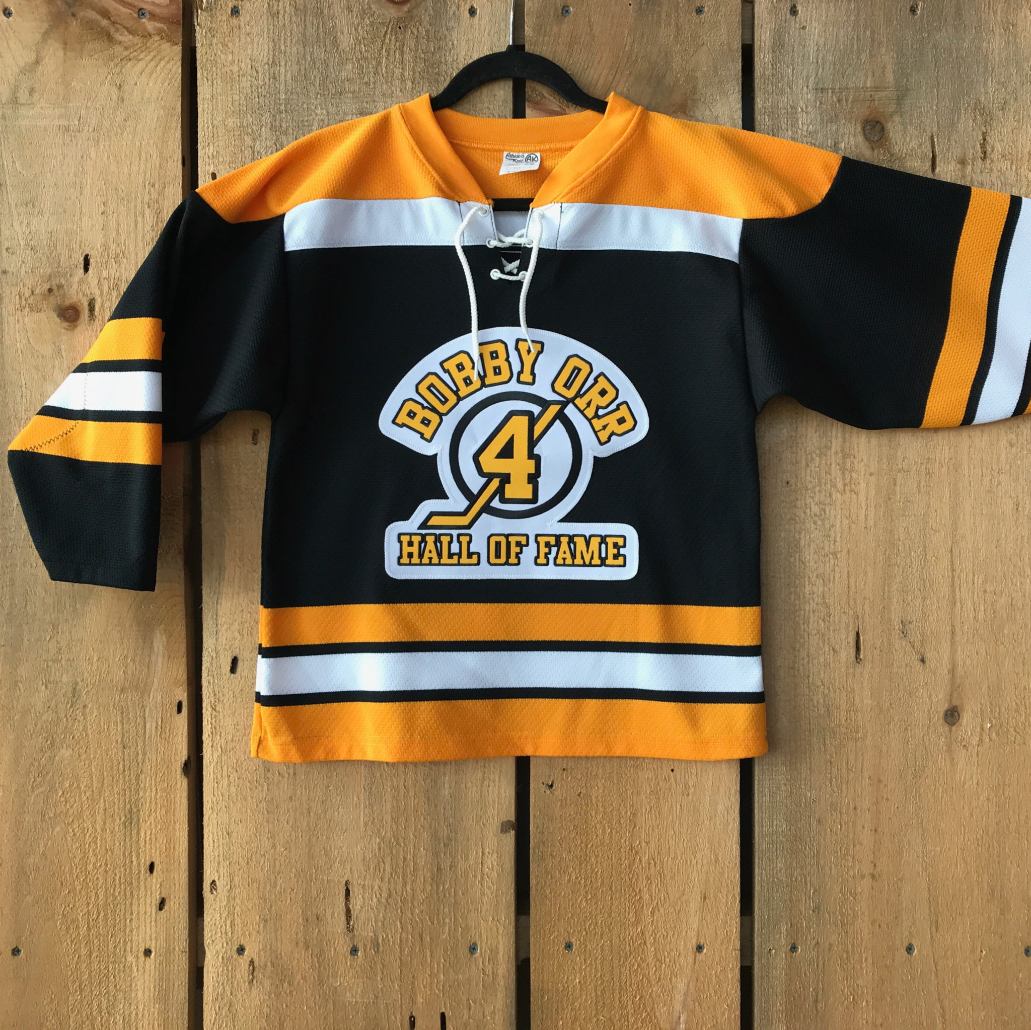 black and yellow hockey jersey